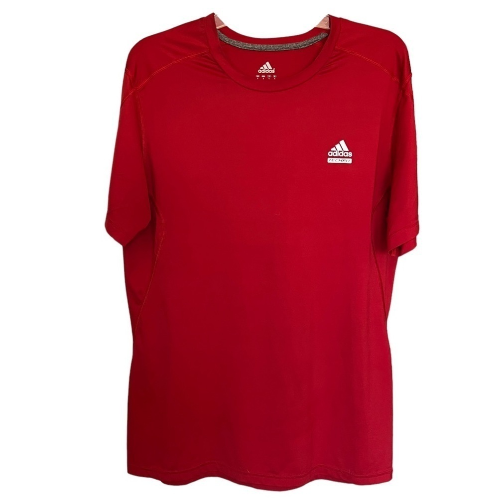 ADIDAS Climalite tech fit Short Sleeve red Athletic Shirt. Size large